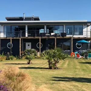 La Maison Bateau , Guissény France